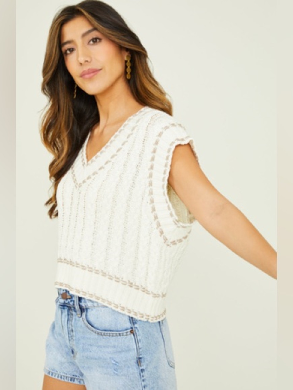 Altar’d State Cream V-Neck Knit Sweater Vest - small
